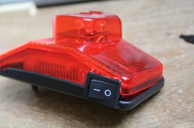 Remplacement d’un interrupteur de lampe à vélo